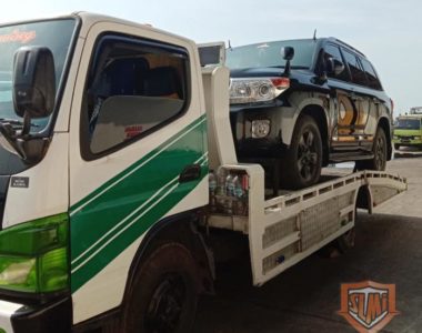 Pengiriman Private Car Towing